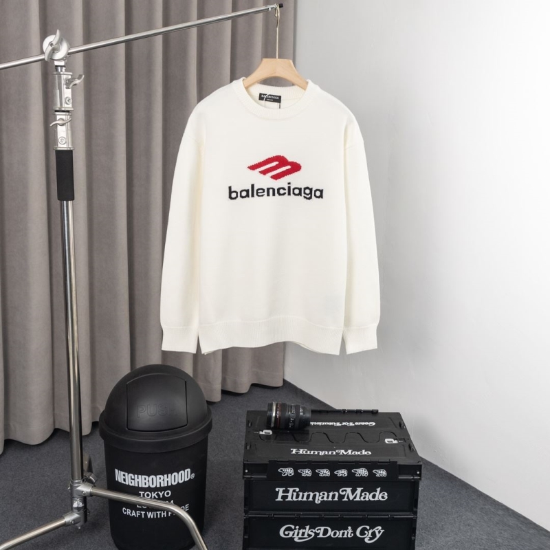 Ba*len*cia*ga sweaters